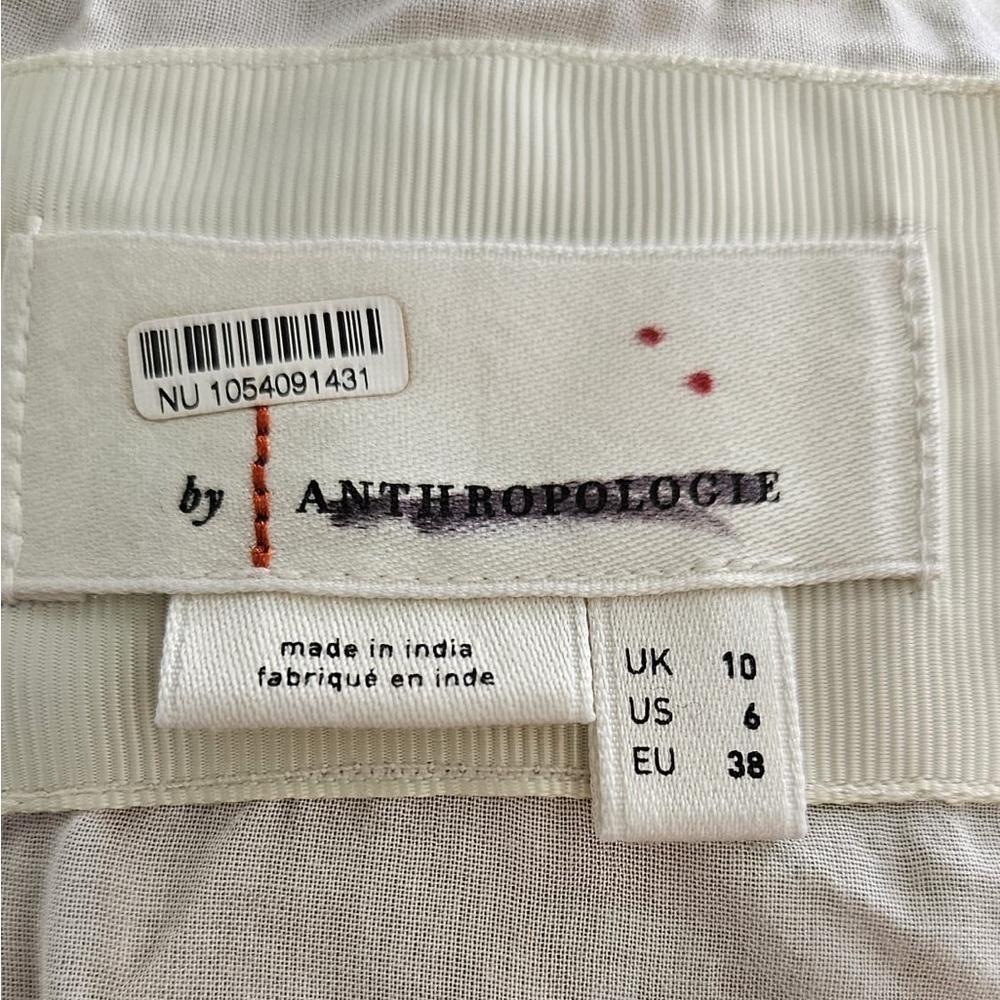 Anthropologie Crewneck Embroidered Floral Flowing Keyhole - Picture 5 of 5